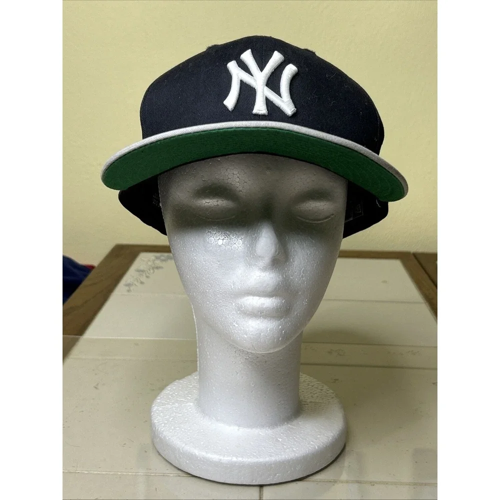 New York Yankees Hat Cap OSFM Adult Blue New Era‎ Official MLB Men